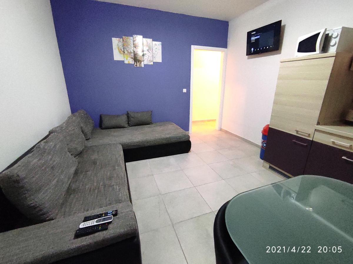 Apartmani Quattro Starigrad Paklenica Buitenkant foto