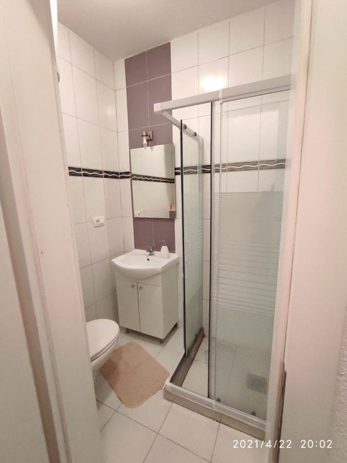 Apartmani Quattro Starigrad Paklenica Buitenkant foto