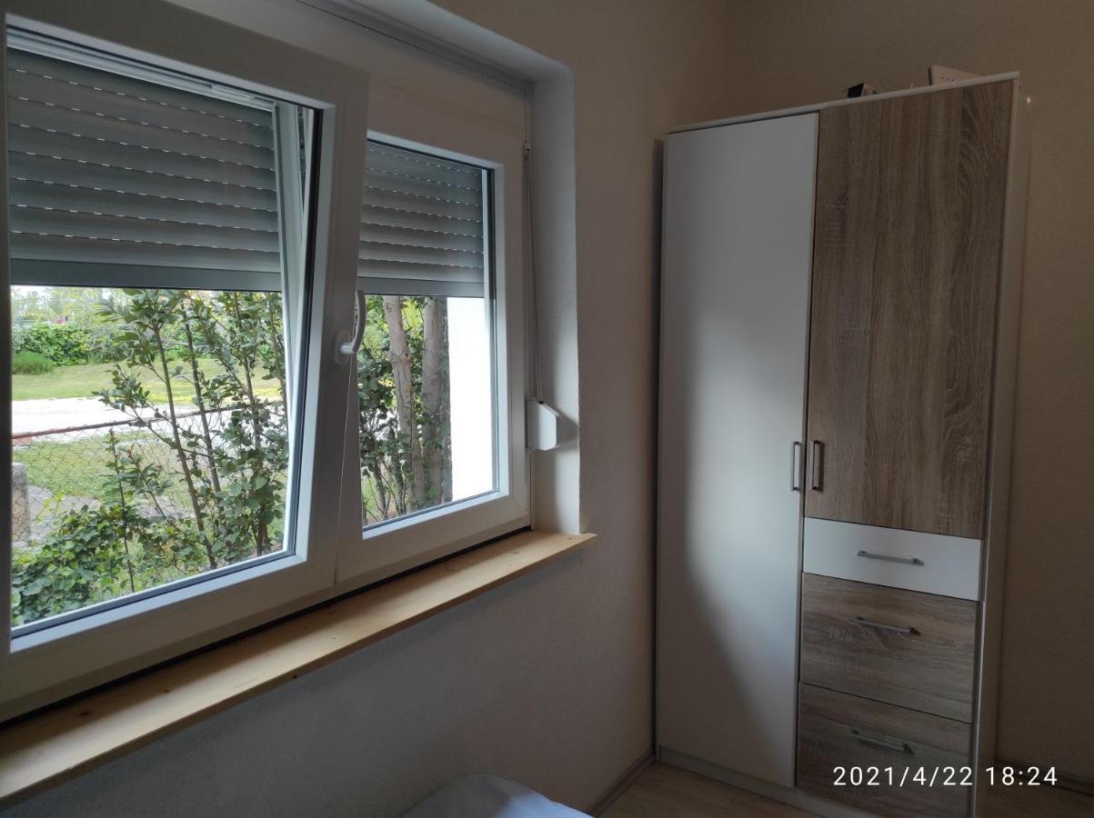 Apartmani Quattro Starigrad Paklenica Buitenkant foto
