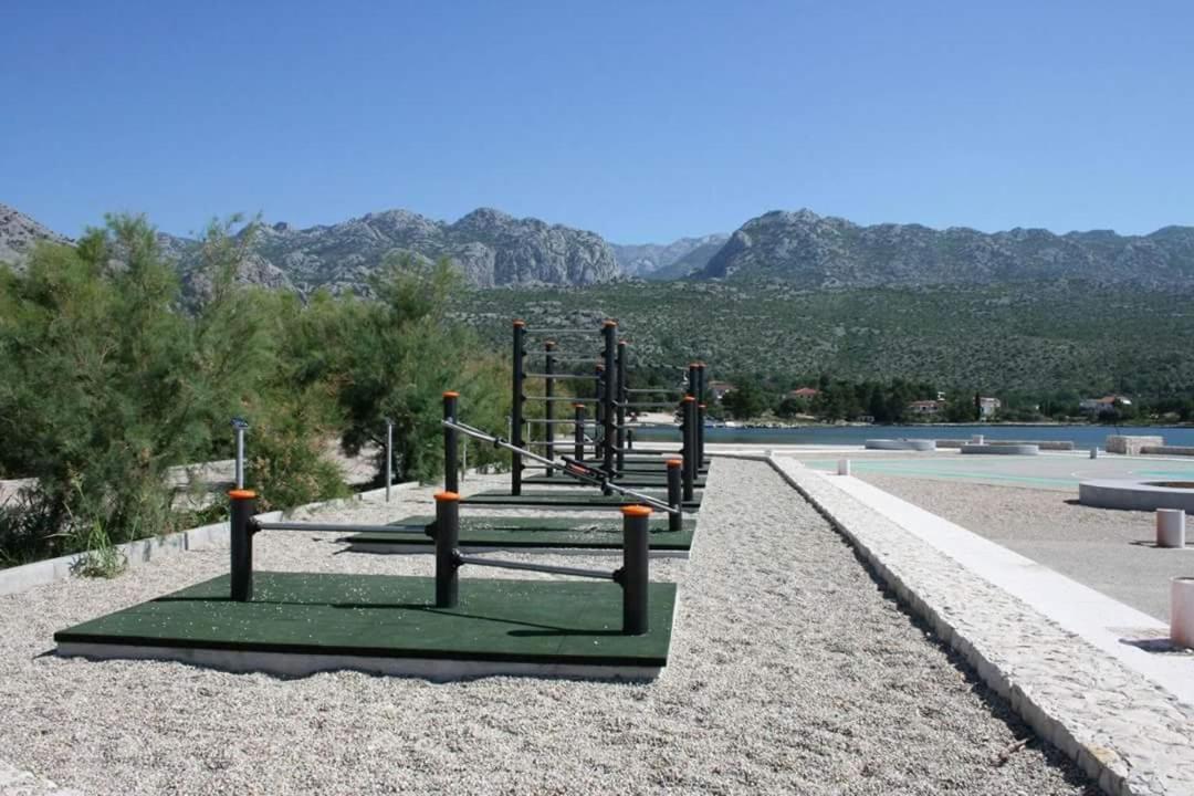 Apartmani Quattro Starigrad Paklenica Buitenkant foto